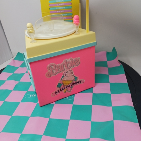 Vintage 1987 Barbie ice cream shoppe - Picture 4 of 16